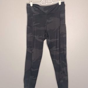 Camo leggings